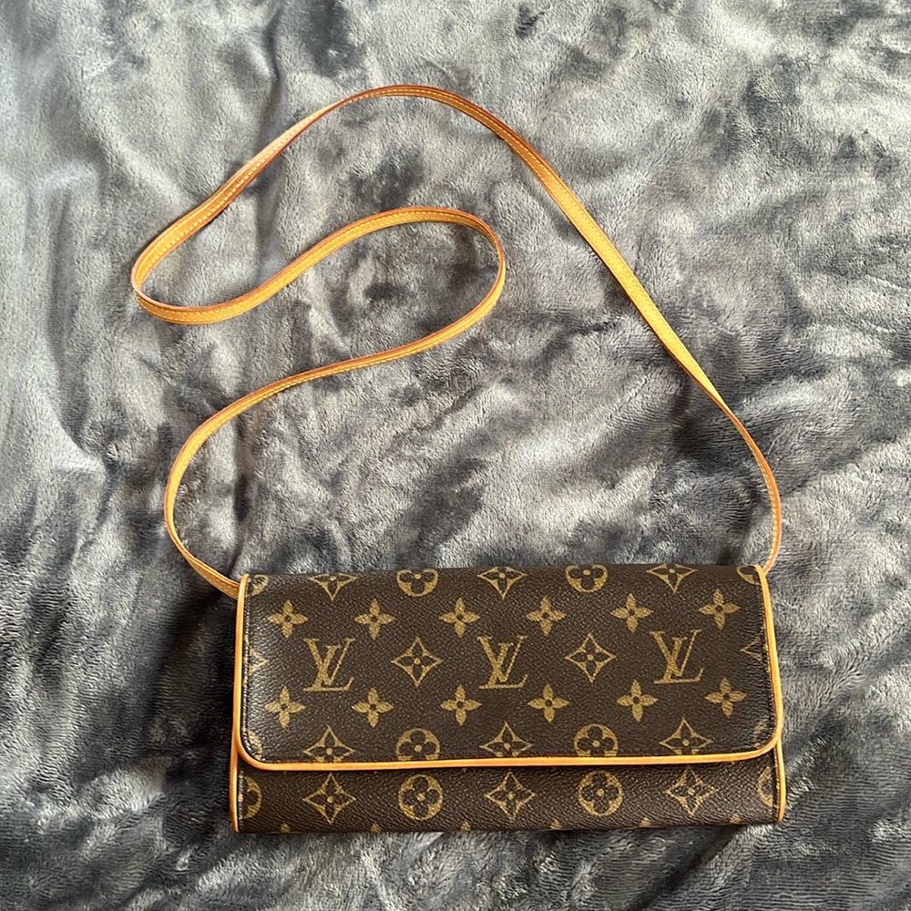 Louis Vuitton pochette twin GM crossbody bag